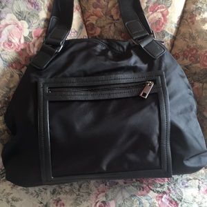 Chico’s black nylon roomy, EUC